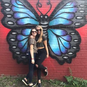 Meet your Posher, Kayla